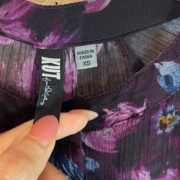Kut From The Kloth Top Womens XS Purple Sheer Floral Button Up Chiffon Blouse - Picture 3 of 8